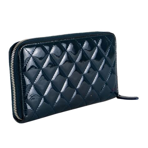 Authentic Navy Blue Quilted Leather Chanel Mademoiselle Wallet 